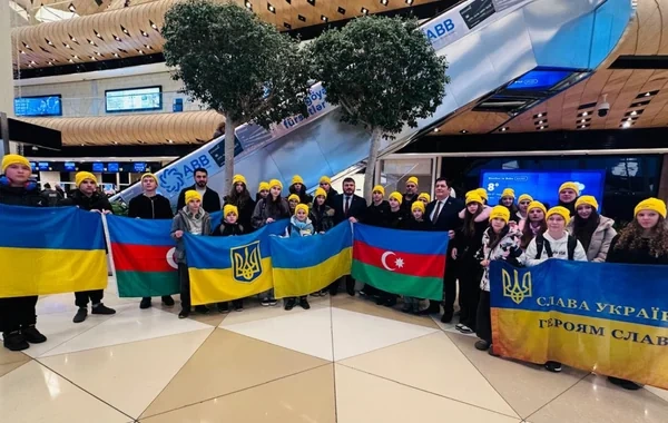 Bir qrup ukraynalı uşaq reabilitasiya keçmək üçün Bakıya gəlib