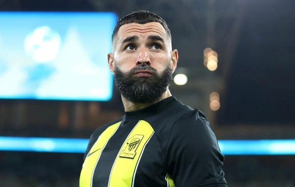 Kərim Benzema məşhur rəssamın tablosunu satın aldı