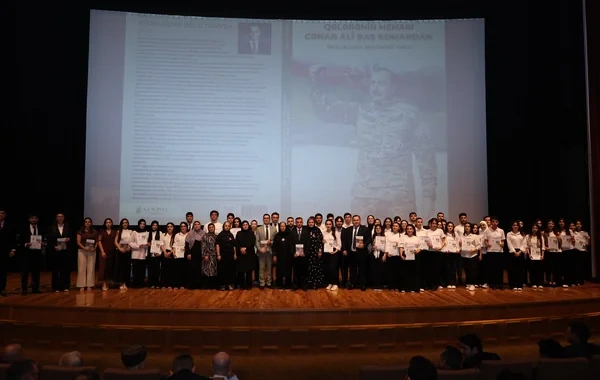 Yazıçı-publisist Aydın Tağıyevin kitabının təqdimatı olub - FOTO