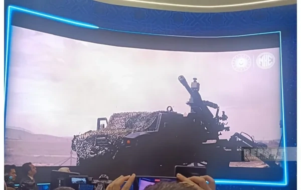 Türkiyə URAN haubitsasını "SAHA 2026"da ilk dəfə təqdim etdi
