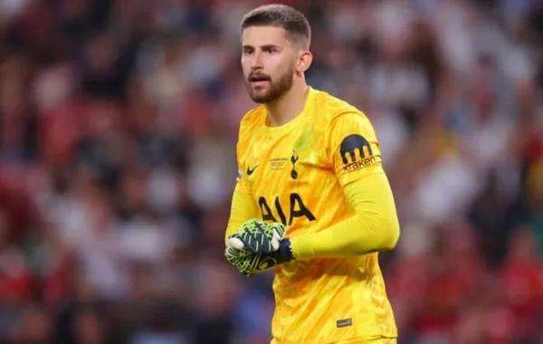 "Tottenhem"in qapıçısı "Yuventus"a keçdi