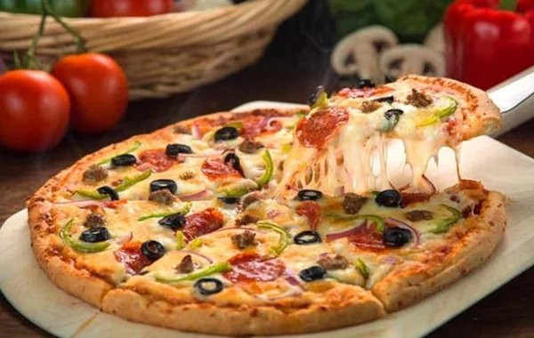 İtaliyada gənc futbolçu pizzaya görə öldürüldü - FOTO
