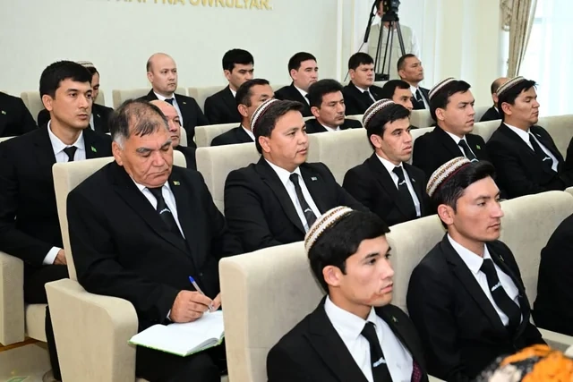 Arkadağ şəhərində Seyid Əzim Şirvani və Dövlətməmməd Azadinin yaradıcılığına həsr olunan elmi konfrans keçirilib - FOTO