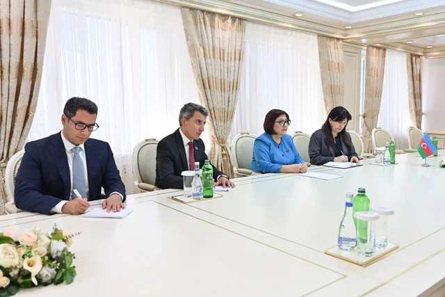 Azərbaycan və Böyük Britaniya arasında parlamentlərarası əlaqələr müzakirə edilib
