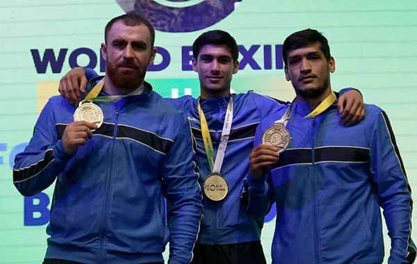 Boks üzrə Azərbaycan millisi Braziliyadakı Dünya Kubokunda ikinci oldu - FOTO