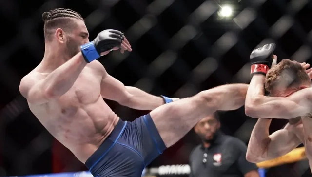 Azərbaycanlı idmançı UFC-də nadir fəndlə QALİB GƏLDİ - Döyüşün VİDEOSU