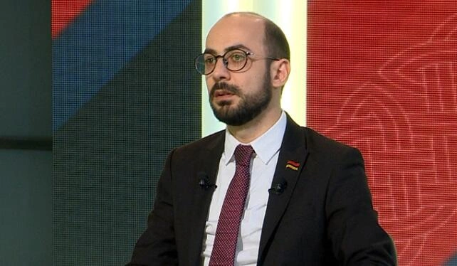 19 azərbaycanlının quru yolu ilə Ermənistana getməsi...