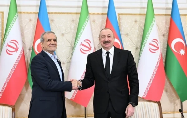 İlham Əliyev Məsud Pezeşkiana təşəkkür etdi - FOTO