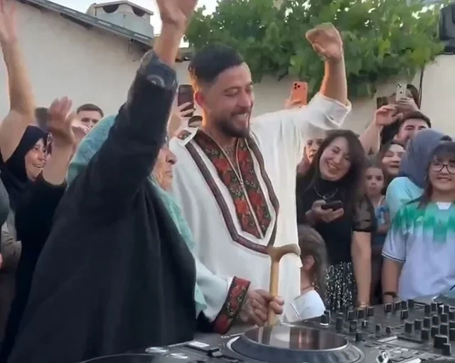 Dünyaca məşhur DJ Mahmut Orhan öz kəndində konsert verdi, gündəm oldu - FOTO - VİDEO