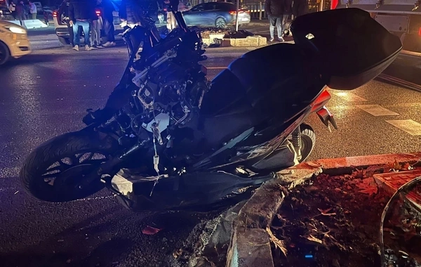 Maşınla motosikletçini qəsdlə vurub üstündən keçən şəxs Psixiatriya Xəstəxanasına yerləşdirildi