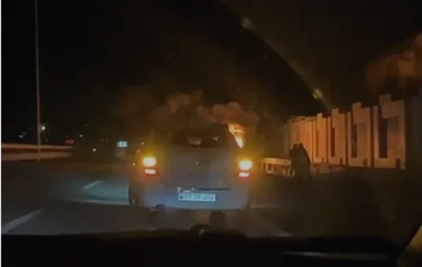 Bakıda DƏHŞƏTLİ QƏZA - "Toyota" yandı, ölən və xəsarət alanlar var - VİDEO