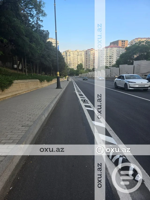 Bakıda velosiped zolağı ilə bağlı narazılıq: "Qəza riski yaranır" - FOTO