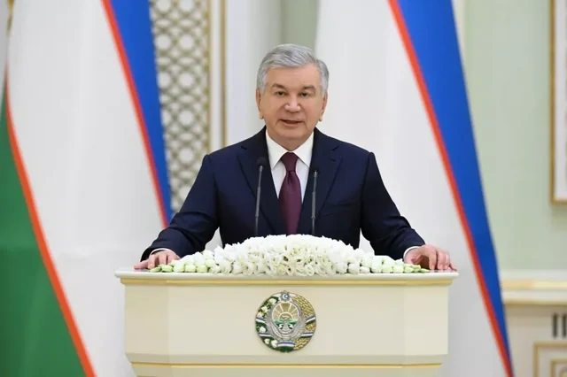 Azərbaycanın yeni səfiri etimadnaməsini Özbəkistan Prezidentinə təqdim edib - FOTO