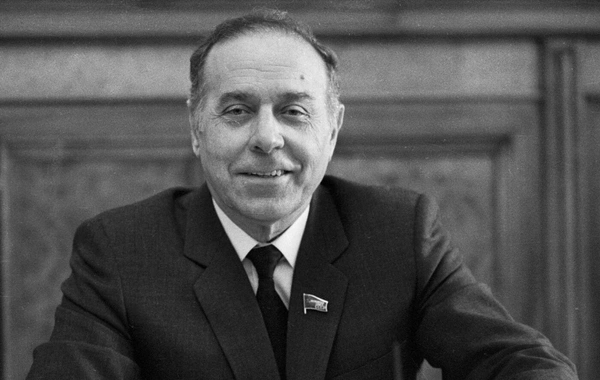 Sevgisinə, ölkəsinə, elinə sahib çıxan adam!