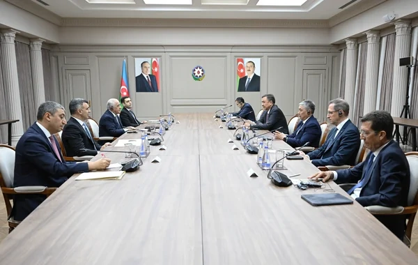 Əli Əsədov TDT Mərkəzi Banklar Şurasının iştirakçıları ilə görüşüb - FOTO