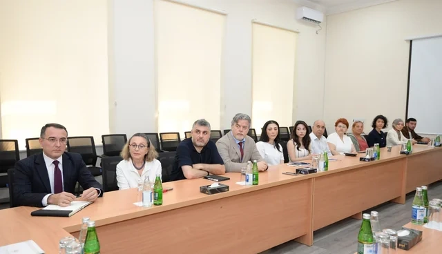 Türkiyə-Azərbaycan Universitetinin ilk rektoru kollektivə təqdim olunub - FOTO