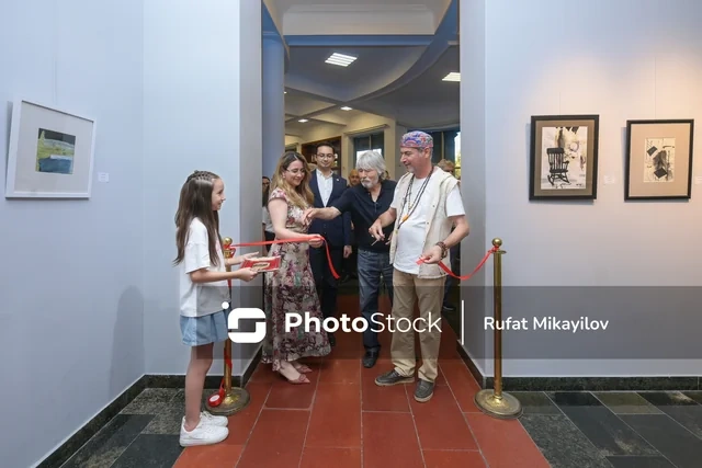 Bakıda rəssam və şair Nazim Şahın sərgisi açılıb - FOTO