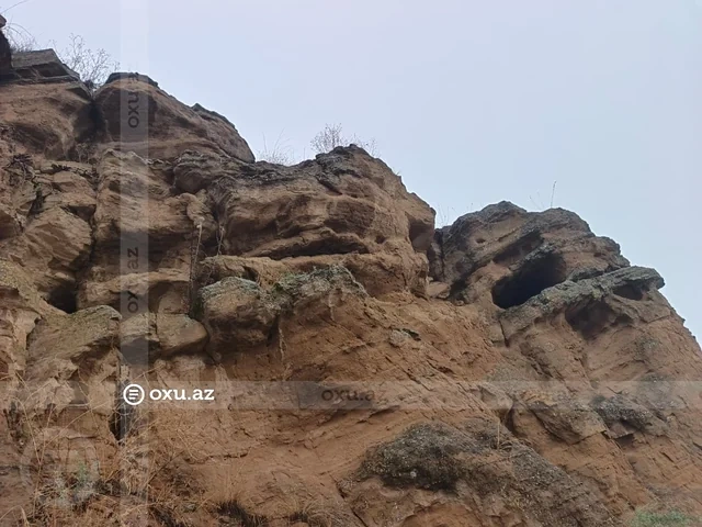 Qobustanda yeddi əsrlik sirli məzar - Foto