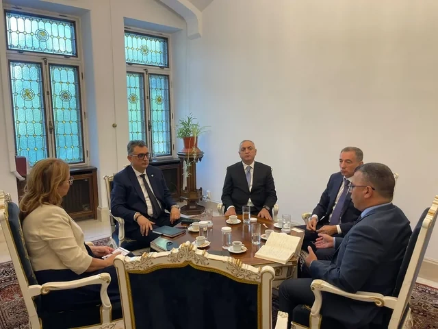 Elçin Yusubov Qarabağ bölgəsinin Rumıniya regionları ilə əlaqələrinin qurulmasını müzakirə edib - Foto