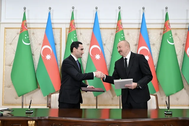 Azərbaycan-Türkmənistan sənədləri mübadilə olunub - FOTO