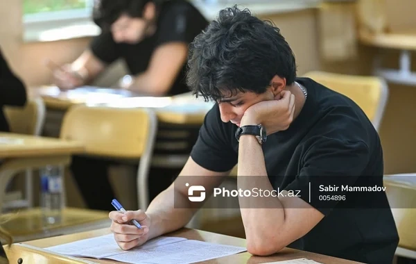 Bəzi ixtisaslarda keçid balları AZALACAQ