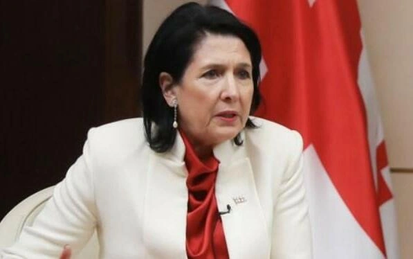 Rusiya bu yolda Gürcüstandan istifadə edir - Zurabişvili