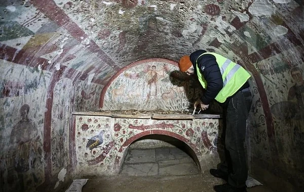 Türkiyədə İsa Məsihin saqqalsız təsviri aşkarlandı