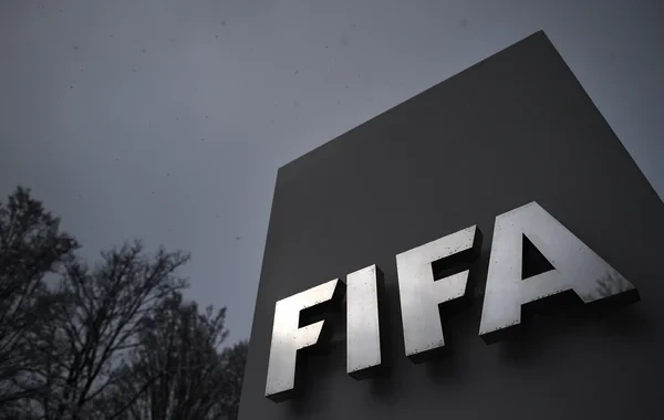 UEFA Canni İnfantinonu əvəz edəcək namizəd axtarır