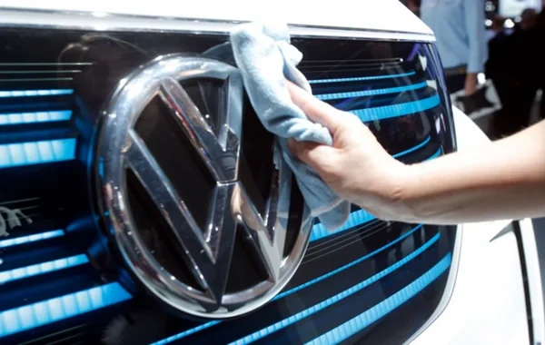 "Volkswagen" 100 minə yaxın elektromobili geri çağırır