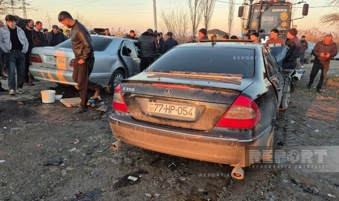 Salyanda ağır qəza: ölənlər var - Foto