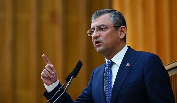 CHP Şurasının 28 üzvü istefa verdi - Qurultay olacaq