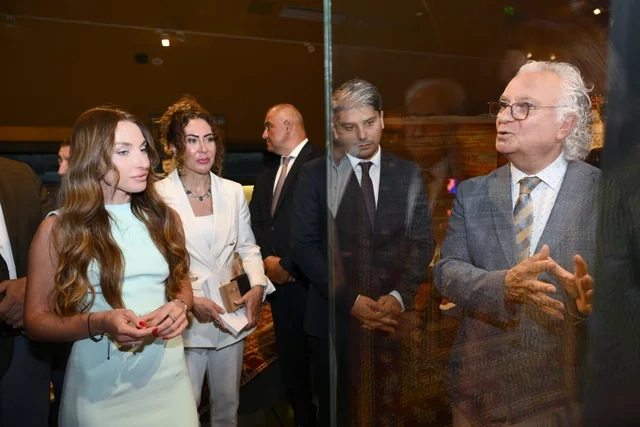 Azərbaycan Milli Xalça Muzeyində "Bir mədəniyyət xəzinəsi: Divanü lüğat-it-türk" sərgisi açılıb