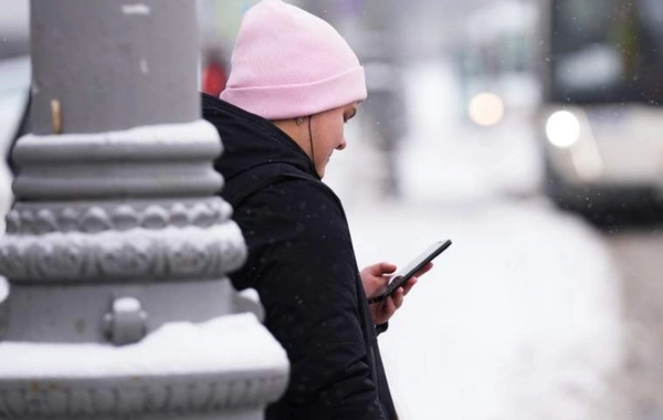 Smartfonların qışda qəfil sönməsinin səbəbləri açıqlandı