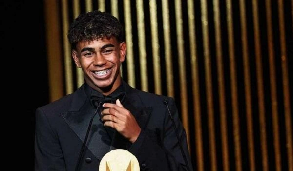 Yamal dünya futbolu tarixinə düşdü