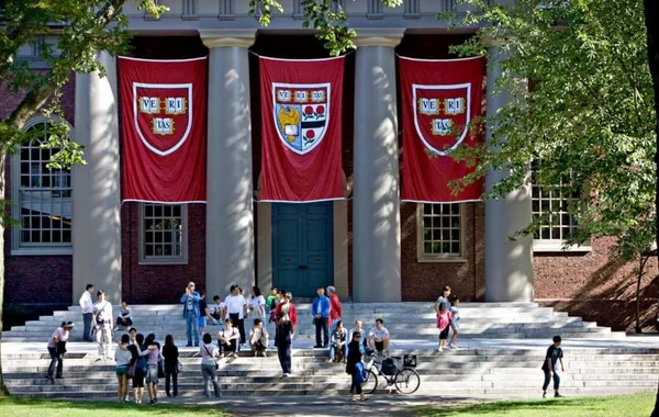 Tramp administrasiyası Harvard Universitetini məhkəməyə verdi