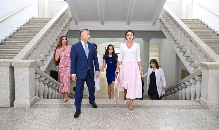 Mehriban Əliyeva Elmi-Tədqiqat Pediatriya İnstitutunda... - Foto