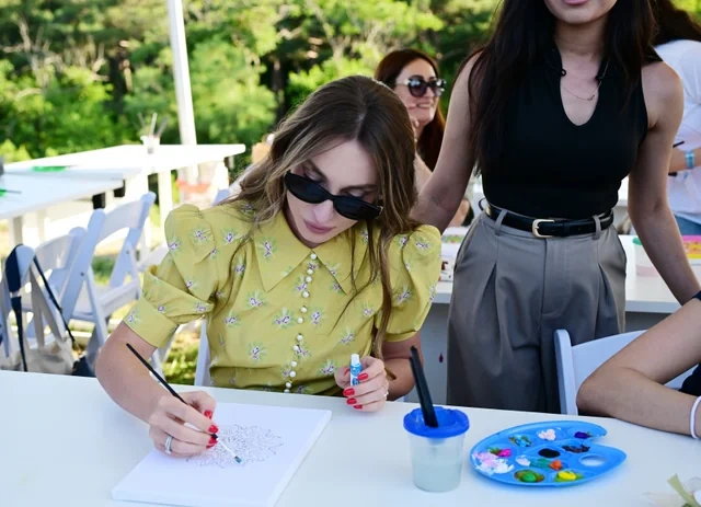 Leyla Əliyeva və Alyona Əliyeva Xeyirxahlıq Festivalında iştirak ediblər - FOTO