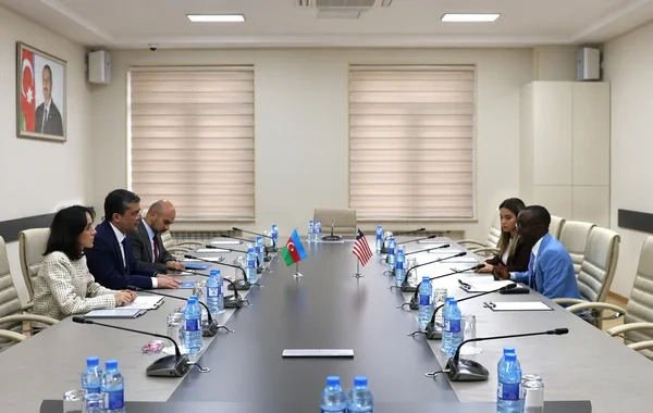 Əhməd İsmayılov Liberiyanın informasiya nazirinin müavini ilə görüşüb - Foto