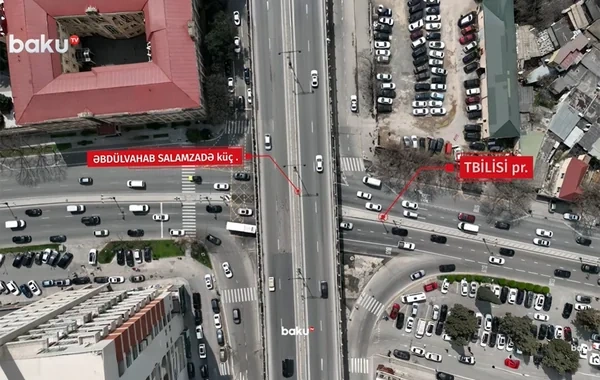 Əbdülvahab Salamzadə küçəsi ilə Tbilisi prospektinin kəsişməsində hərəkət niyə iflic olur? - VİDEO