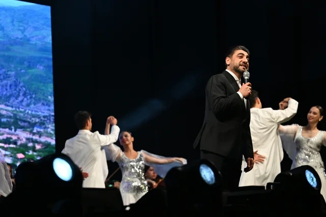 Bakıda Milli Qurtuluş Gününə həsr olunan bayram konserti keçirilib - VİDEO