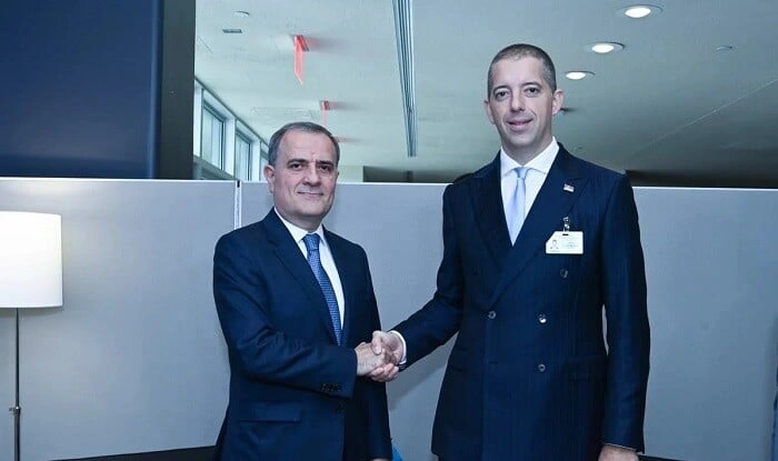 Bayramov serbiyalı həmkarı ilə görüşdü