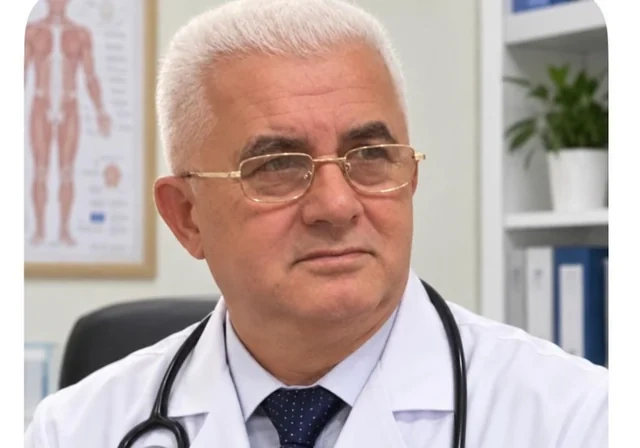 Yollarda saatlarla qalan heyvan cəsədləri: Azərbaycanda problem necə həll olunacaq?