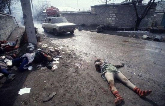 Xocalı dəhşəti: bu fotoda qətlə yetirilənlər kimdir?