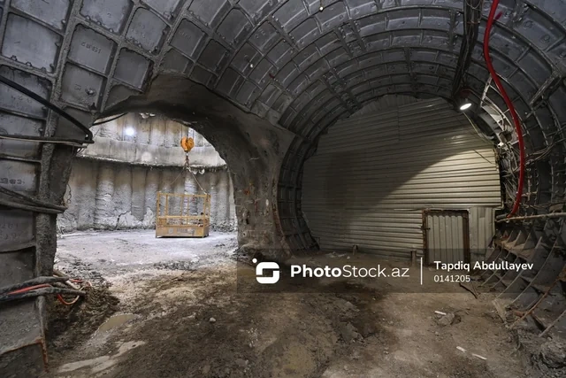 Metroda sərnişin axını KƏSKİN AZALIB: Rəqəmlər nə deyir? - FOTO