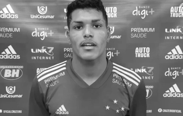 22 yaşlı braziliyalı futbolçu güllə yarasından ölüb