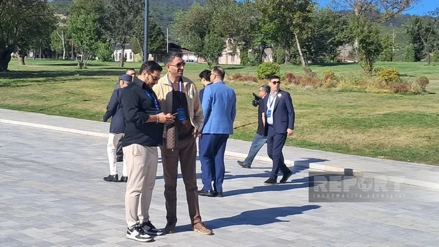 Din xadimləri Xankəndidə Zəfər parkı və Zəfər meydanını ziyarət ediblər - FOTO