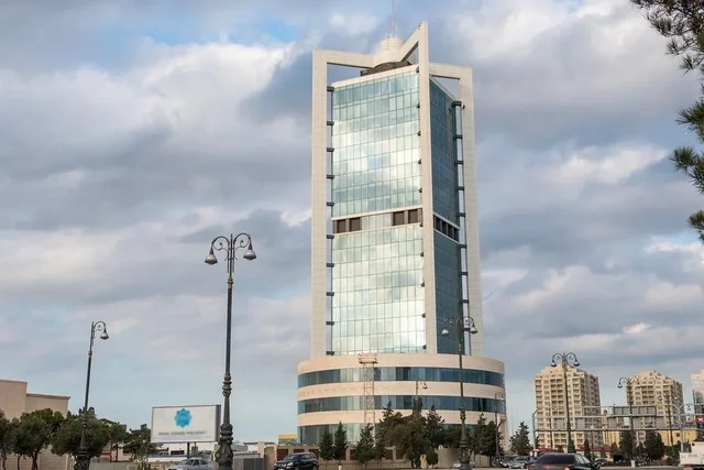 Yaxın Şərqdə gərginlik fonunda neftin bahalaşması Azərbaycana necə təsir göstərəcək?