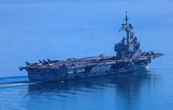 Parisdən mühüm hərbi addım: Təyyarədaşıyan gəmi Ərəbistan dənizinə çatıb