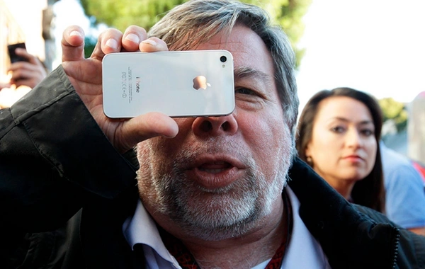 "iPhone 4"ə tələbat min faizə yaxın artıb