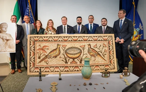 ABŞ Suriyaya beş milyon dollarlıq artefaktları qaytardı - FOTO